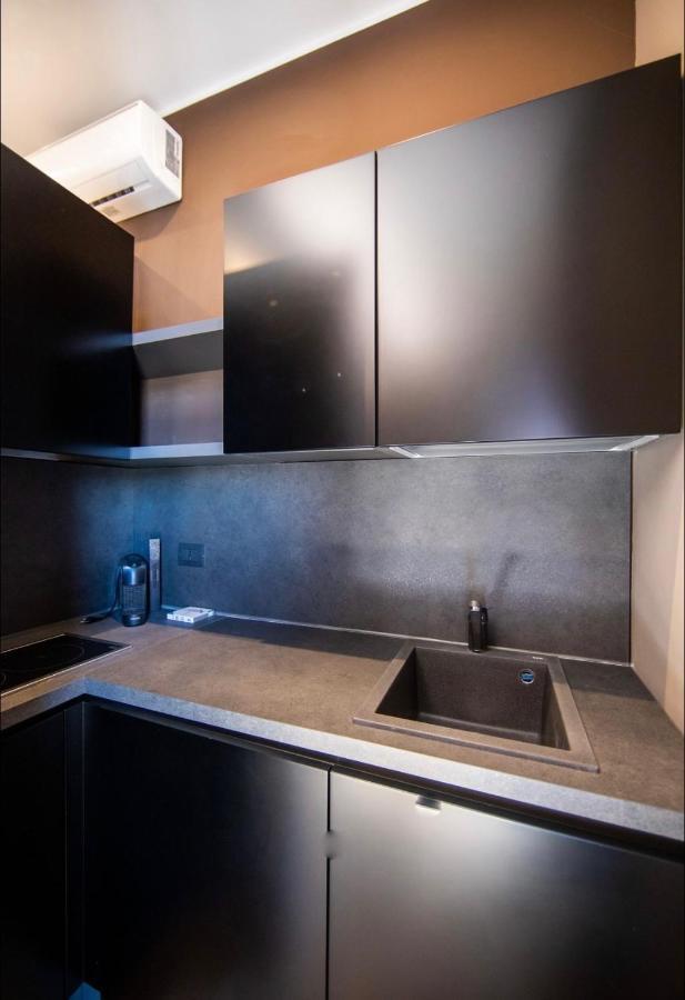 New Amazing Mono Located In Moscova District From Moscova Suites Apartments Group Milão Exterior foto